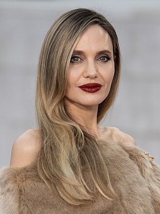 Angelina Jolie Square face shape celebrity example