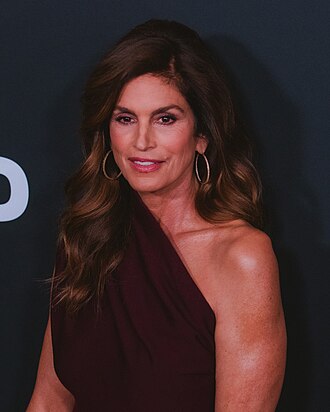 Cindy Crawford as an Autumn celebrity color season example