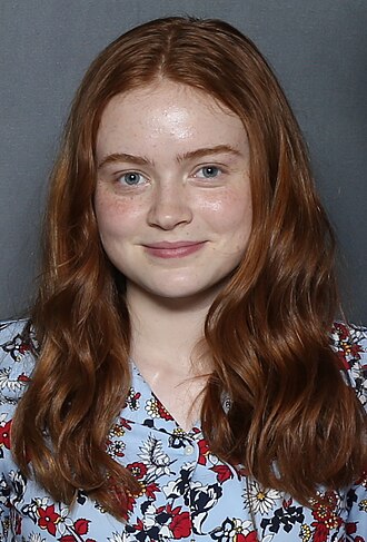 Sadie Sink as an Autumn celebrity color season example