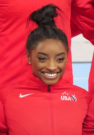 Simone Biles (Winter) celebrity color analysis