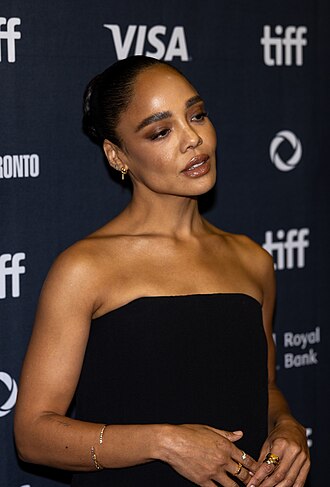 Tessa Thompson (Winter) celebrity color analysis