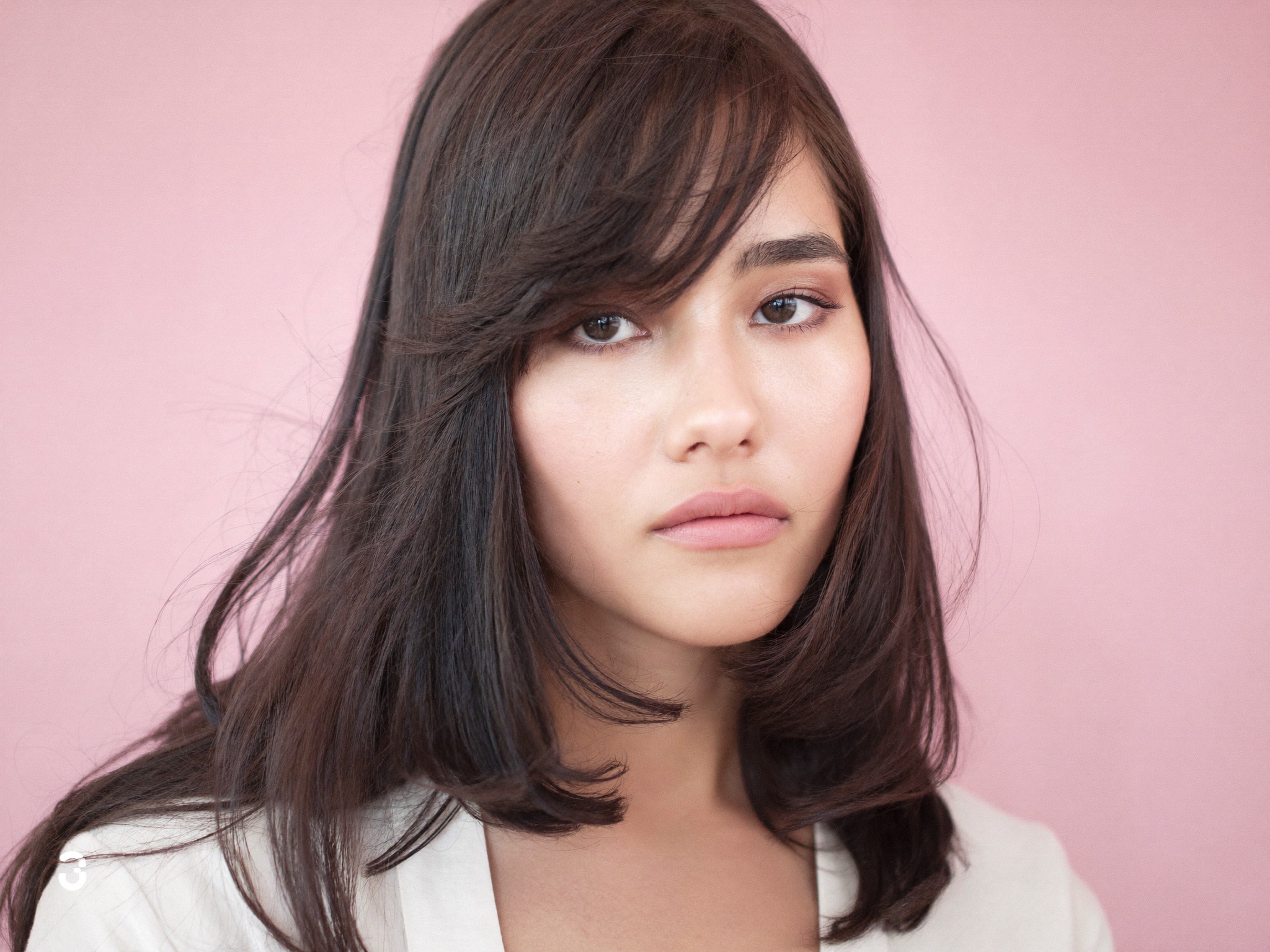 Side-swept Bangs for heart face shape