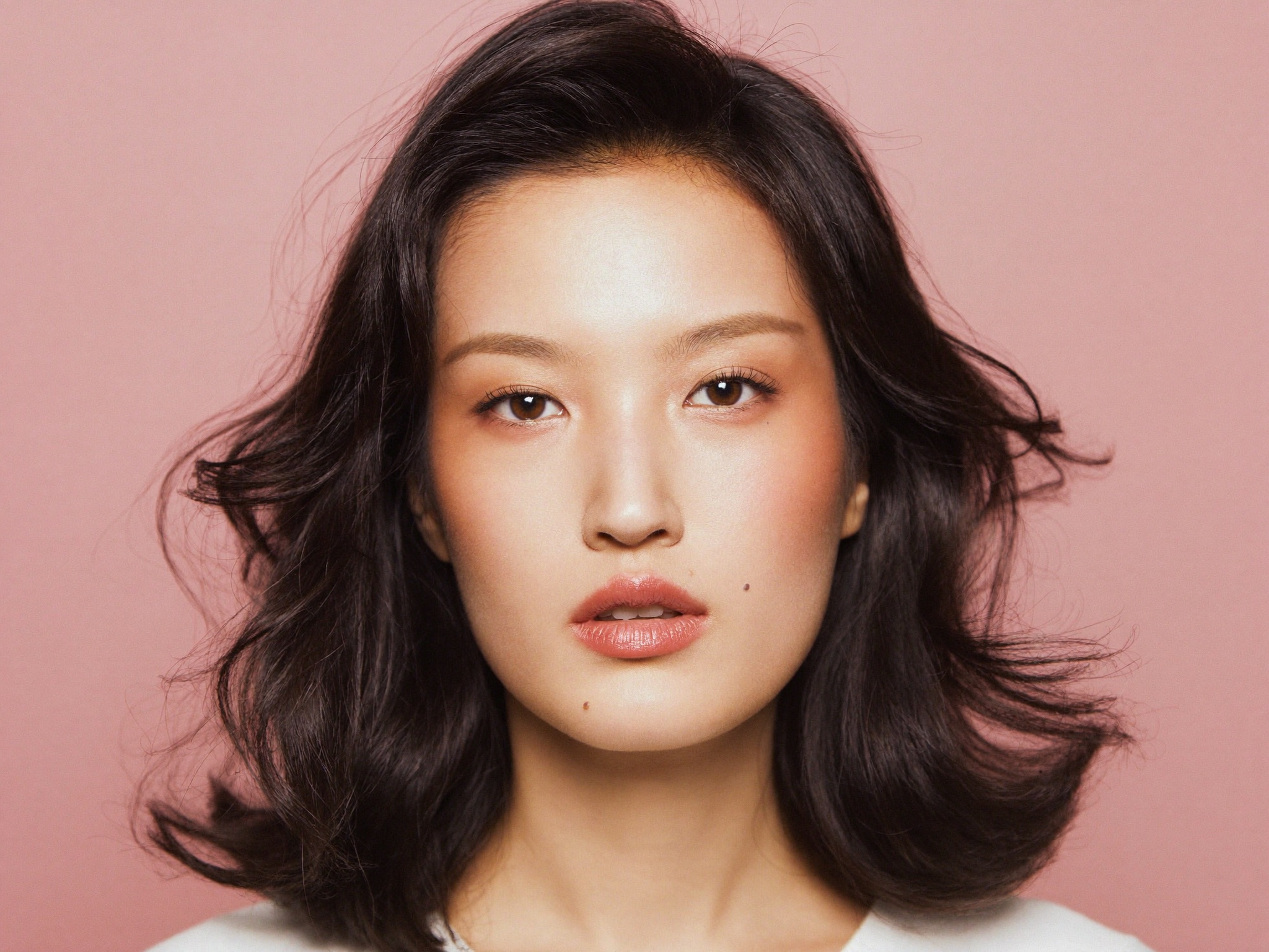 Soft Layers Ending at the Chin for heart face shape